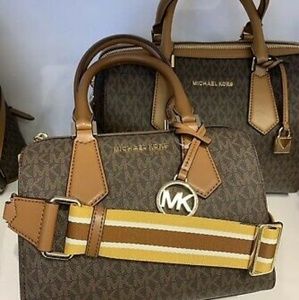Michael Kors Hayes Duffle Crossbody